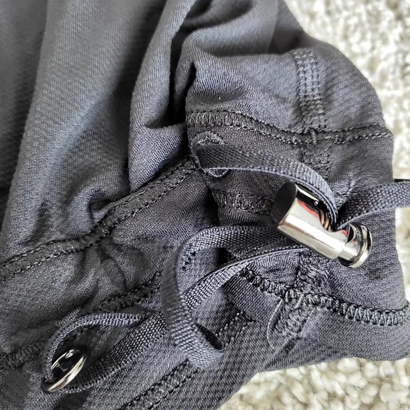 Lululemon tank - Picture 4 of 5